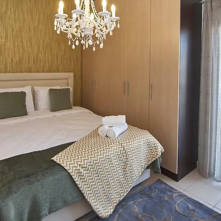 Just Athens Apt 130Sqm One Step From Metro Exterior photo