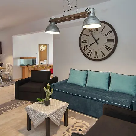 Just Athens Apt 130Sqm One Step From Metro Exterior photo
